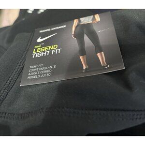 Nike Legend Tight Fit Dri Capri Womens Black Size XS New With Tag